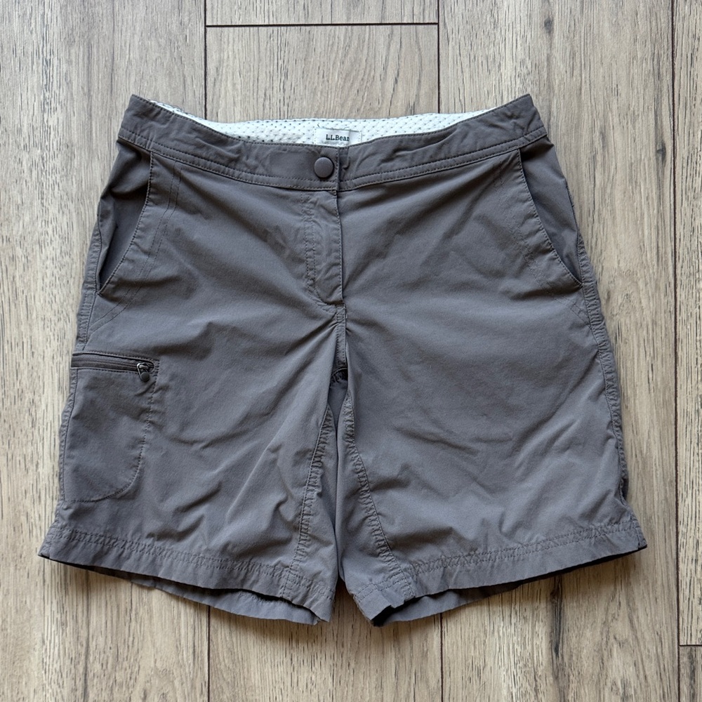 L.L. Bean Women’s Hiking Shorts 4 Gray Brown Zipper Pockets Nylon Camping